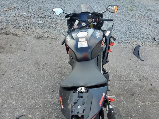 2023 Aprilia RSV4 1100