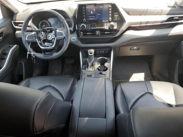 2021 Toyota Highlander Hybrid XLE