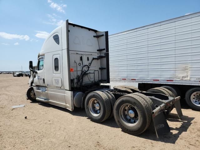 2021 Freightliner Cascadia 126 Semi Truck