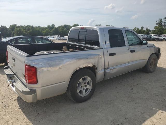 2005 Dodge Dakota Quad slt