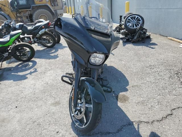 2024 Harley-Davidson Flhx