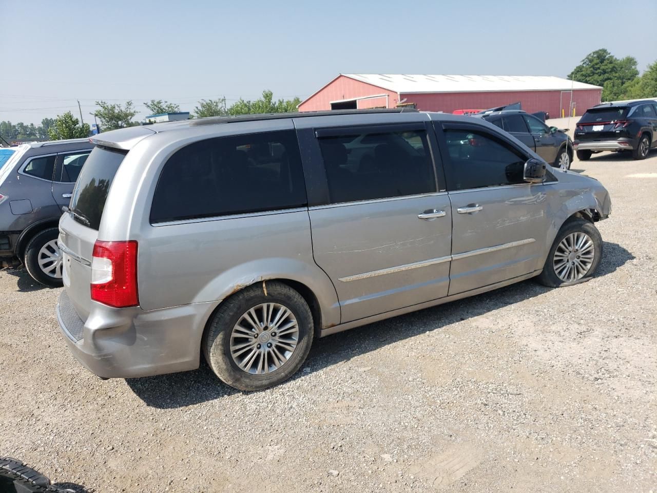 2014 Chrysler Town & Country Touring l