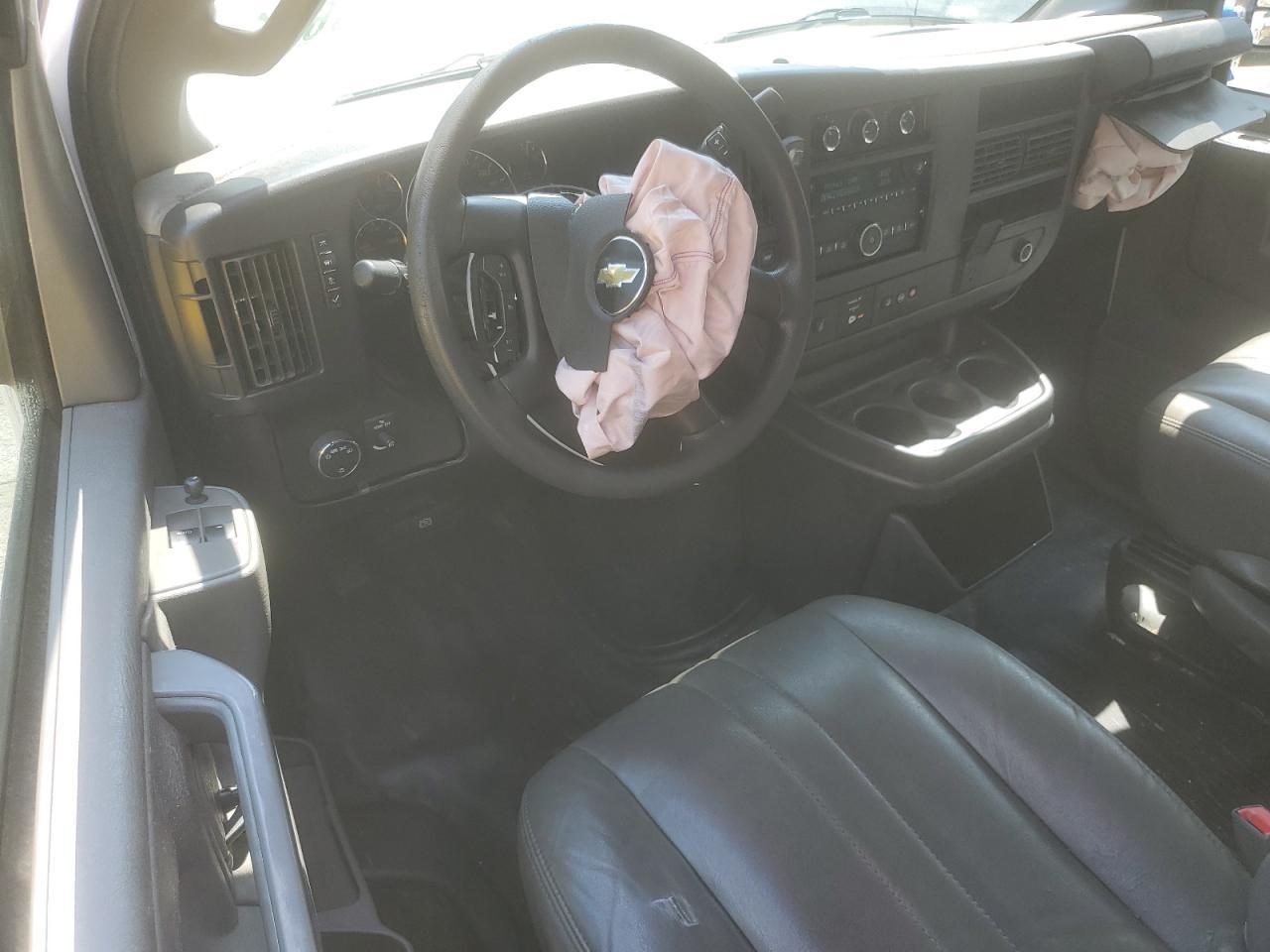 2020 Chevrolet Express G2500
