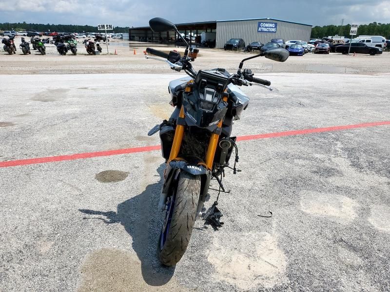2025 Yamaha MT09 SP