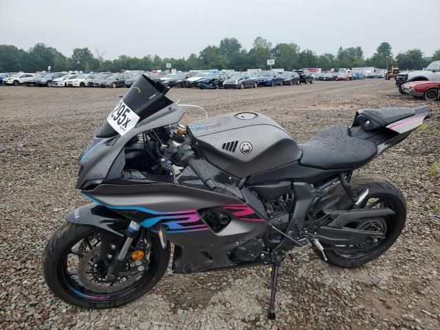 2024 Yamaha YZFR7