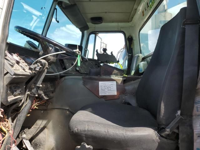 1995 Volvo WX Refuse Truck