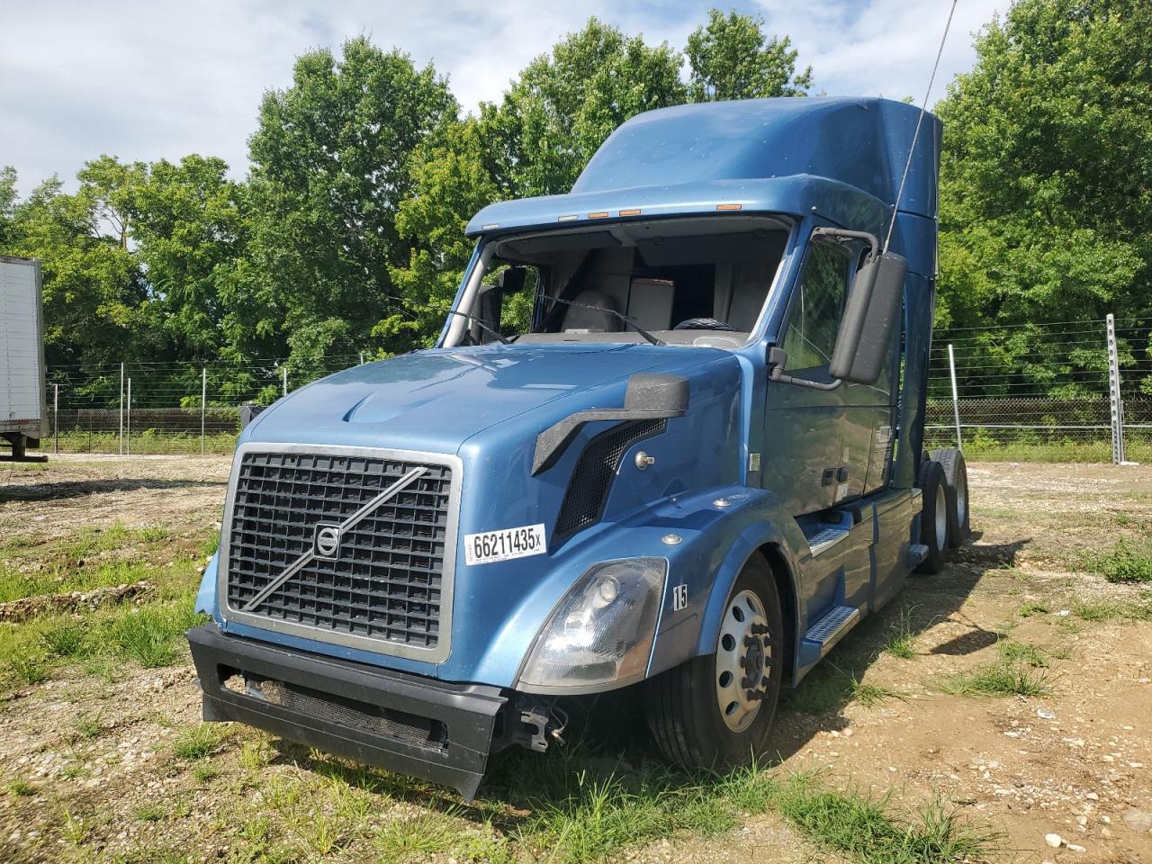 2012 Volvo VNL Semi Truck