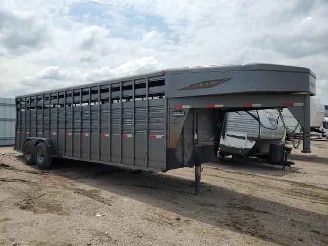 2015 Titan FR1104 Livestock Trailer