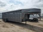 2015 Titan FR1104 Livestock Trailer