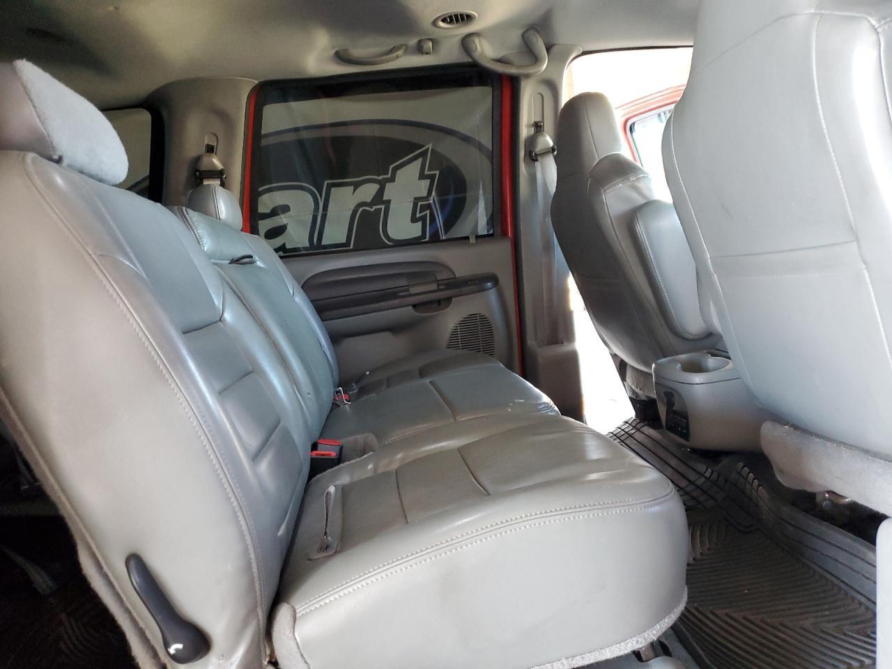 2004 Ford Excursion XLT