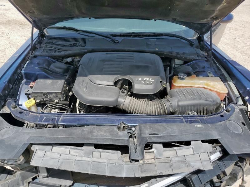 2015 Dodge Challenger SXT Plus