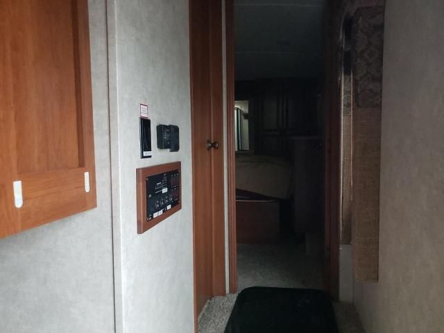 2014 Keystone Montana-RVS Camper