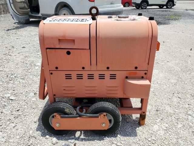 2010 Titan TG 7500D