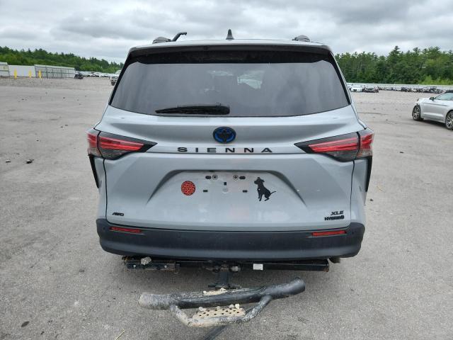 2022 Toyota Sienna xle