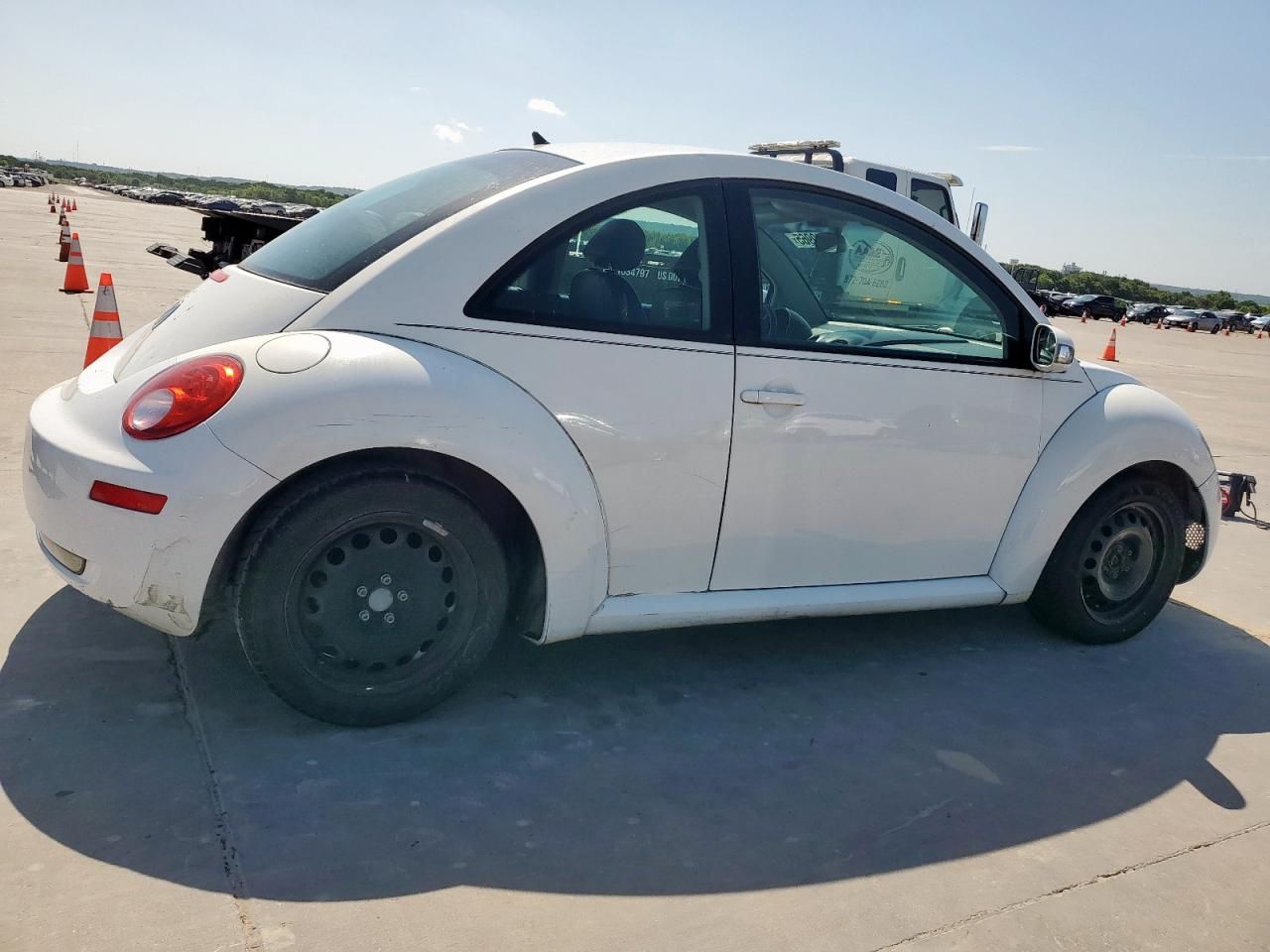 2010 Volkswagen New Beetle