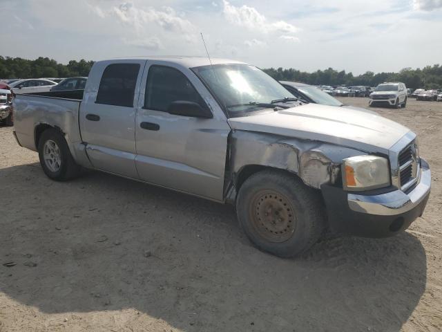 2005 Dodge Dakota Quad slt