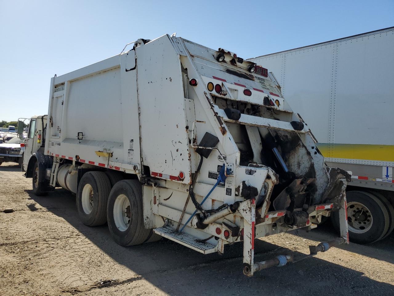 2007 Autocar Llc 2007 Autocar Xpeditor WX Refuse Truck