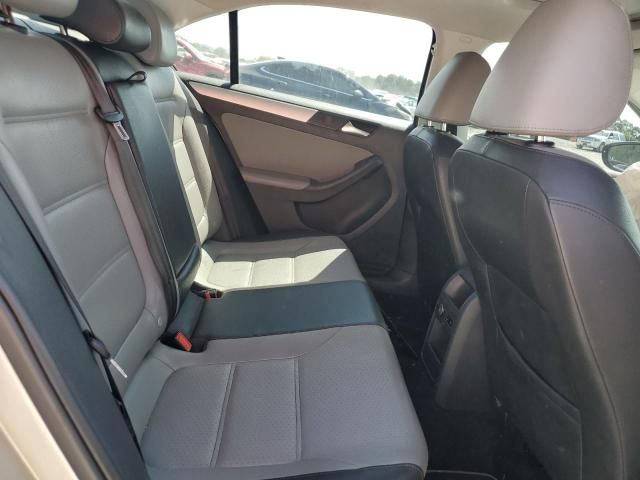 2013 Volkswagen Jetta Hybrid