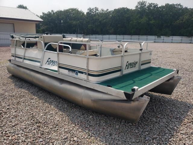 2004 Wildwood Pontoon