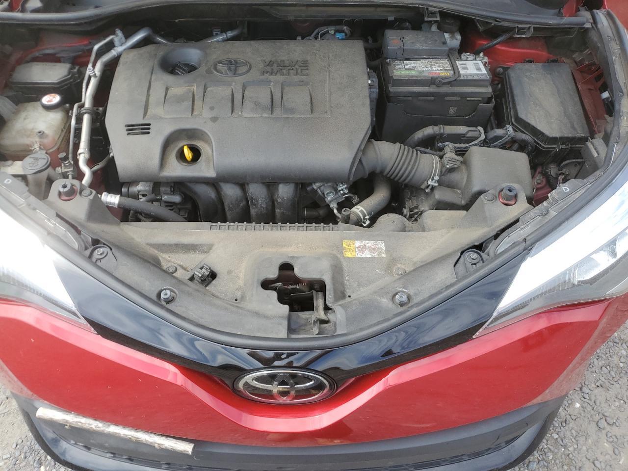 2021 Toyota C-hr xle
