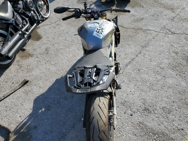 2023 Aprilia Tuono V4