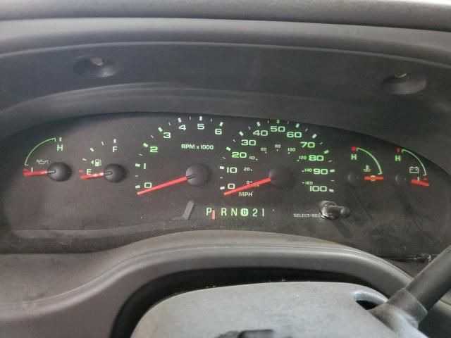 2004 Ford Econoline E350 Super Duty Wagon