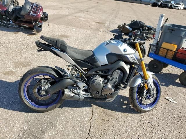 2015 Yamaha FZ09