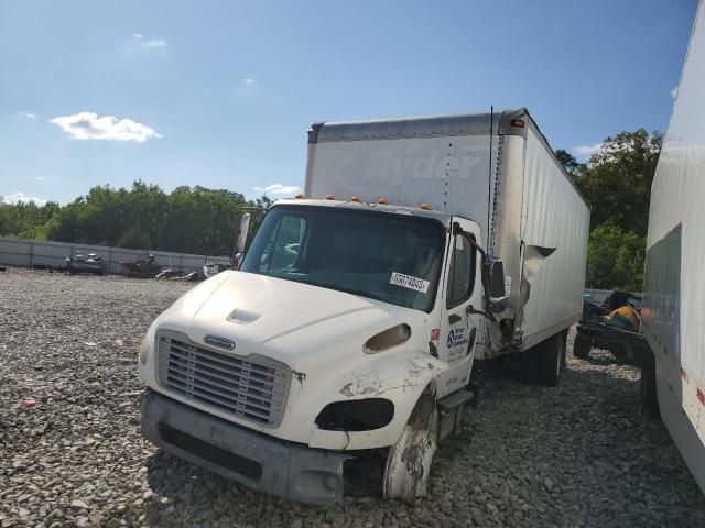 2007 Freightliner M2 106 MED-Trucks