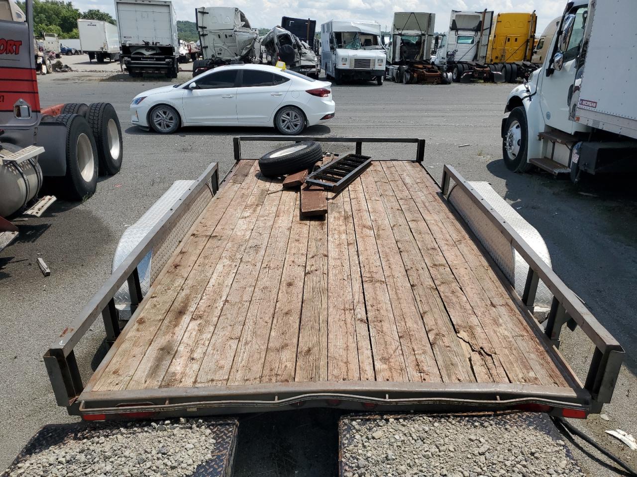 2008 Trailers Trailer