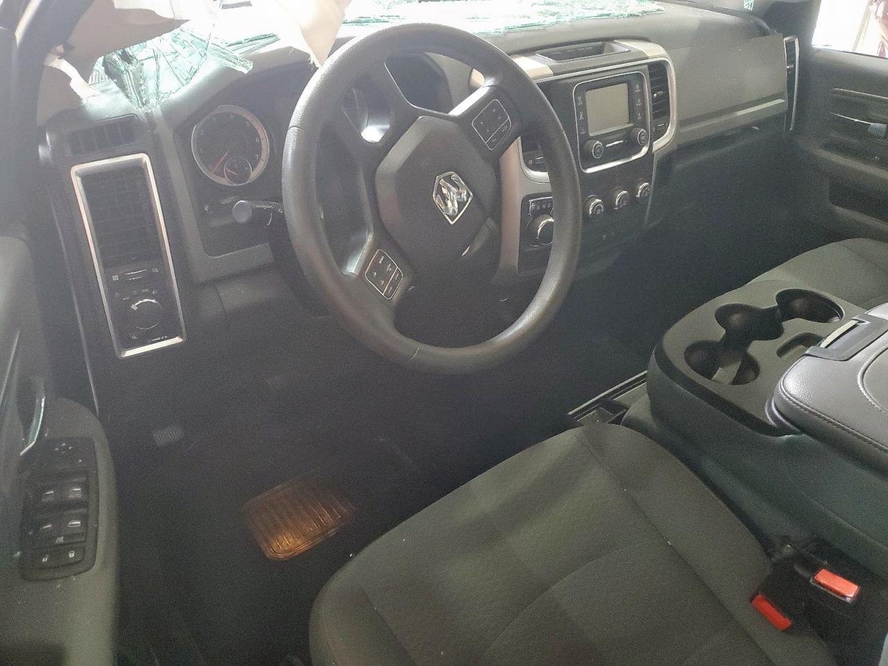 2019 Dodge Ram 1500 Classic slt