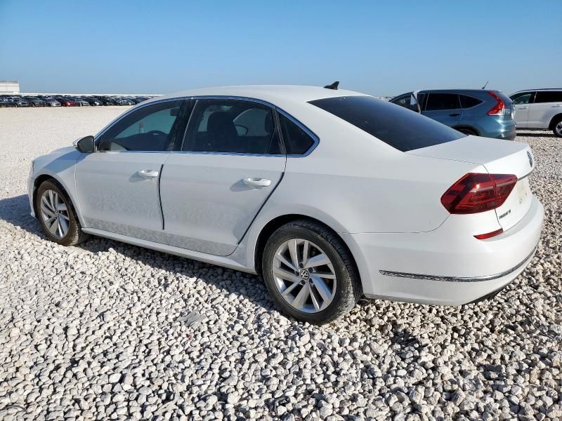 2018 Volkswagen Passat SE