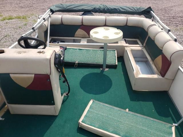 2004 Wildwood Pontoon
