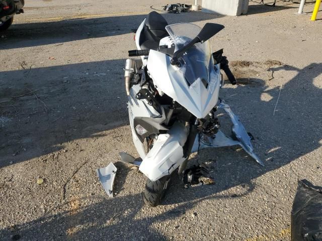 2025 Kawasaki EX500