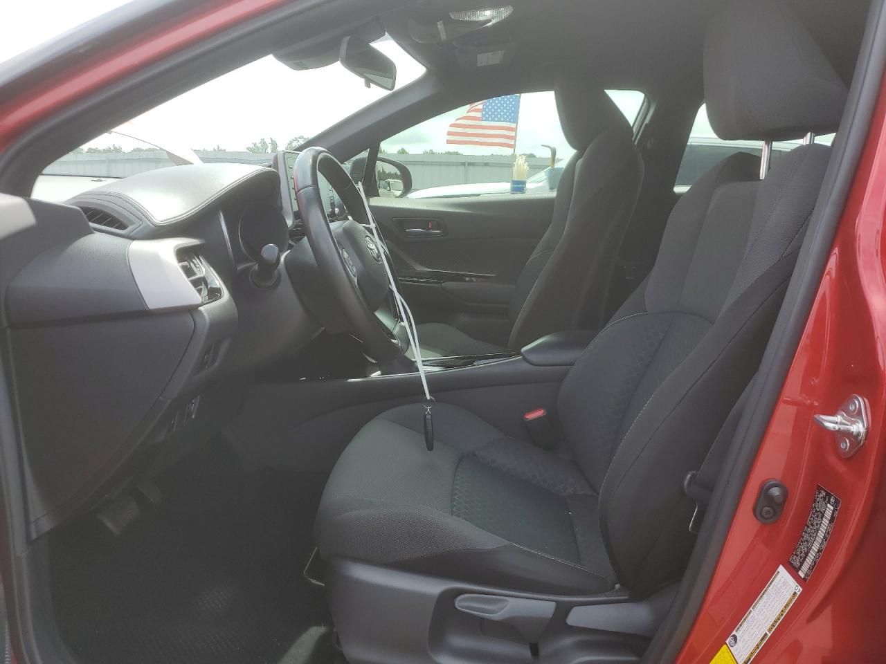 2021 Toyota C-hr xle