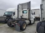 2014 Kenworth T680 Semi Truck