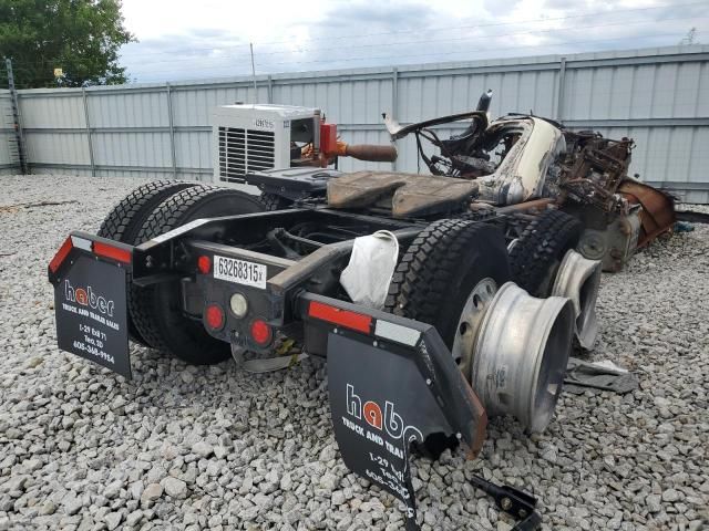 2015 Freigliner Cascadia 125