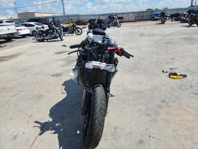 2025 Suzuki GSX-R600