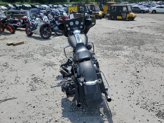 2010 Harley-Davidson Flhx