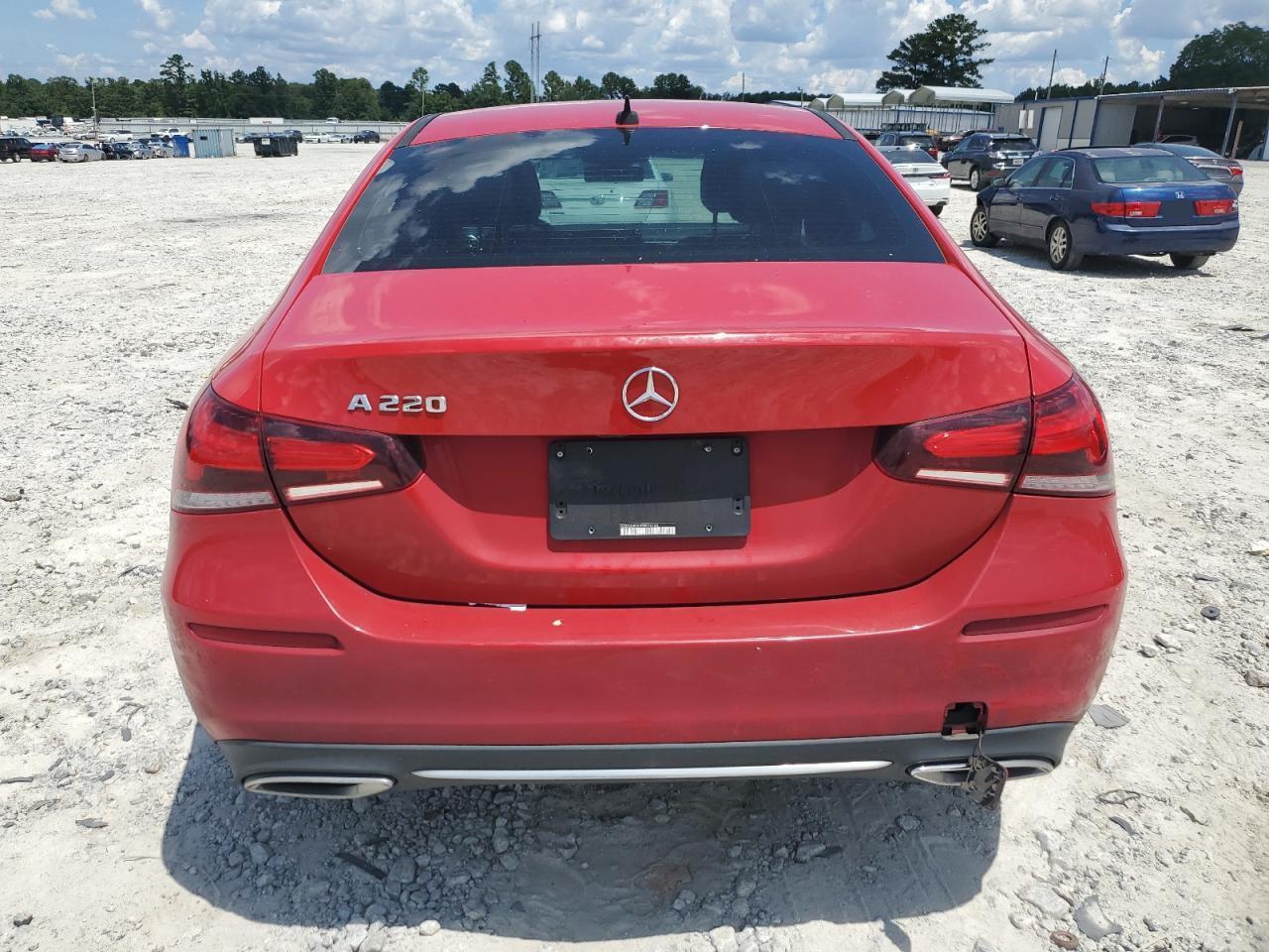 2019 Mercedes-Benz A 220