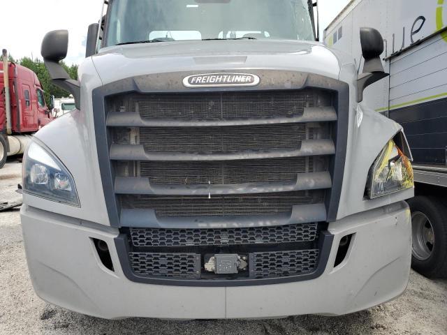 2022 Freightliner Cascadia 126 Semi Truck