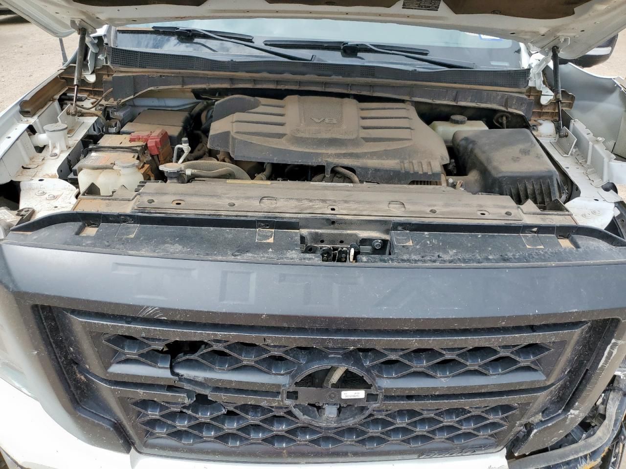 2021 Nissan Titan sv