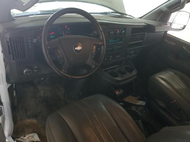 2022 Chevrolet Express G2500