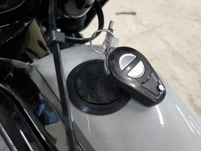 2020 Harley-Davidson Flhxse
