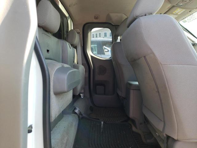 2016 Nissan Frontier s