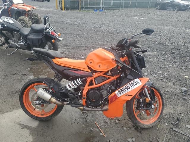 2024 KTM 390 Duke