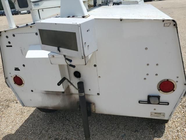 2010 Lightning 2010 Allmand Mobile Surveillance Trailer