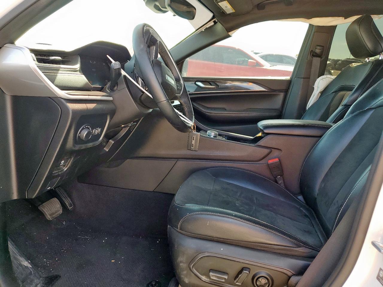 2022 Jeep Grand Cherokee l Laredo