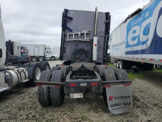 2016 Freigliner 2016 Freightliner Columbia Semi Truck