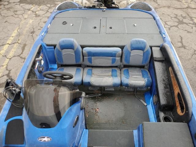 2002 Stratos Boat