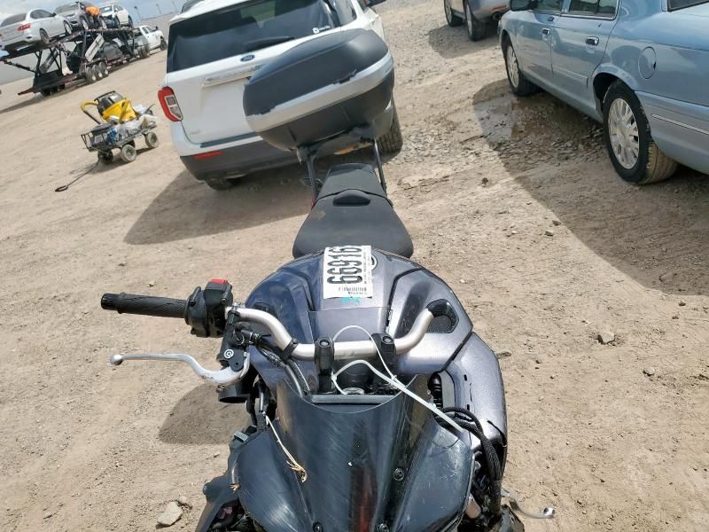 2024 Yamaha MTN1000